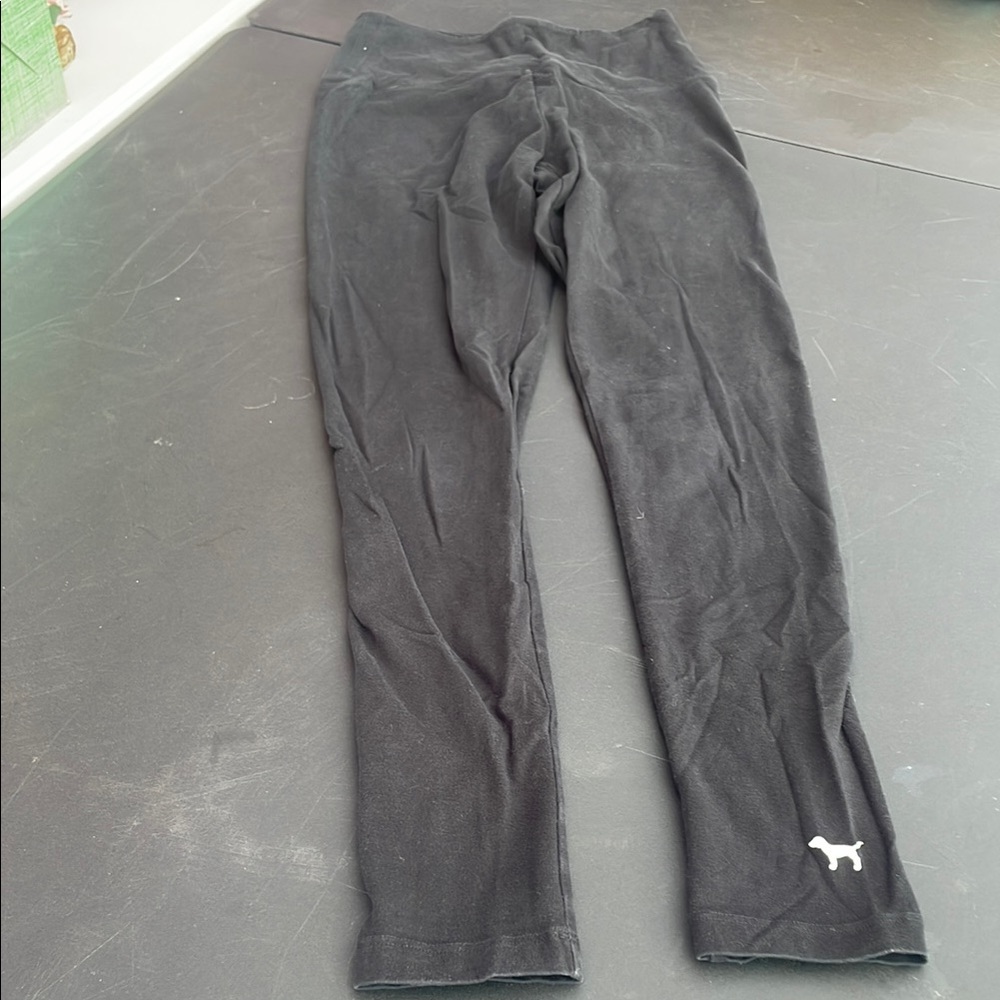 PINK Victoria's Secret Black Leggings Form-Fitting Stretch